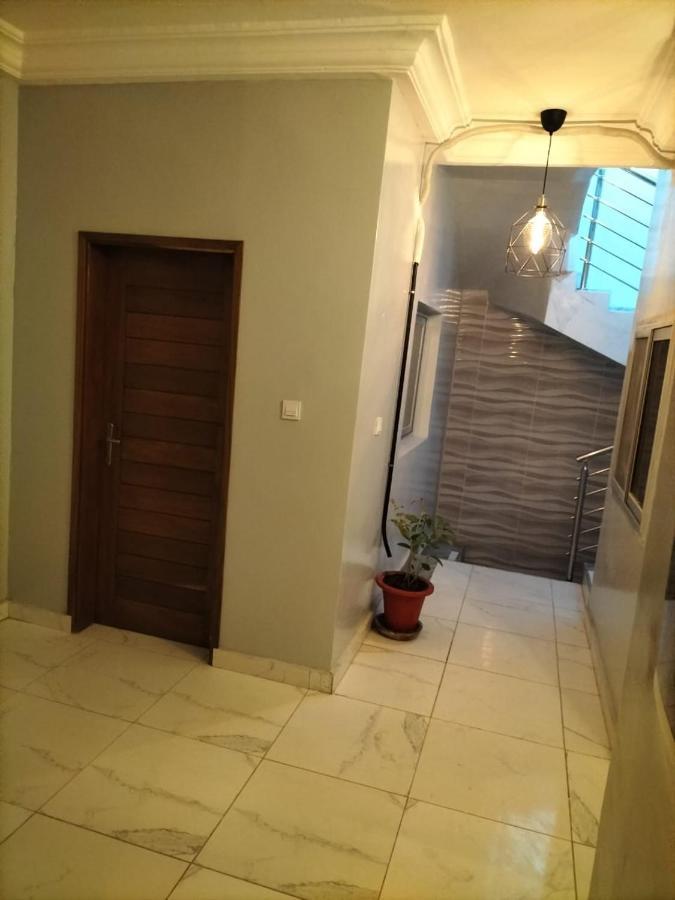 Entiere Cite Douane Golf Guest house